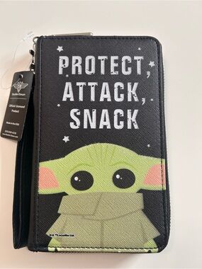 Buckle-Down - Protect Attack Snack Wristlet Zip Wallet